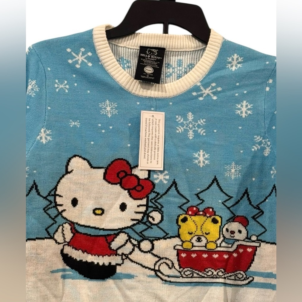 Women’s NWT Sanrio Hello Kitty Cropped Christmas Pullover Sweater: M - Picture 5 of 9